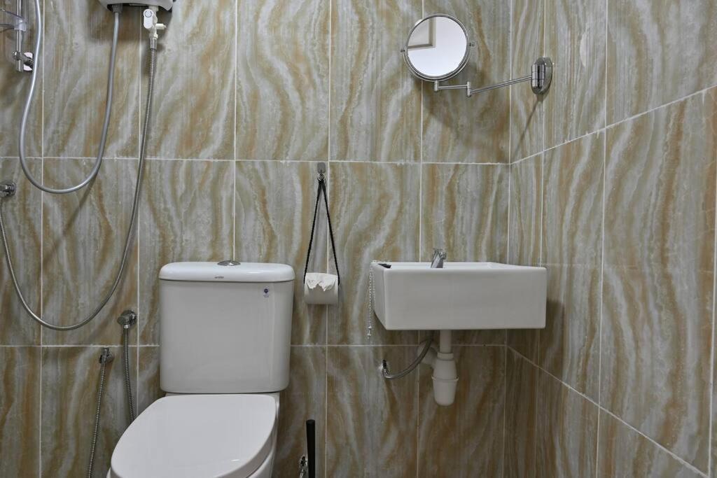 Full Moon Apartment Kuah Exterior foto